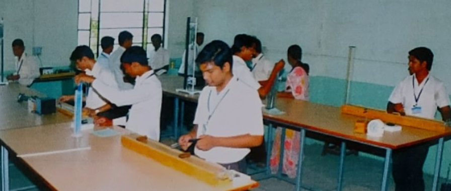 R. S. Chandak Junior College Laboratories